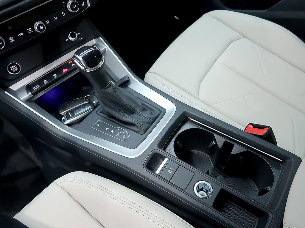 [아우디] Q3 (F3) 40 TFSI 콰트로        (5인승) - 이미지 10