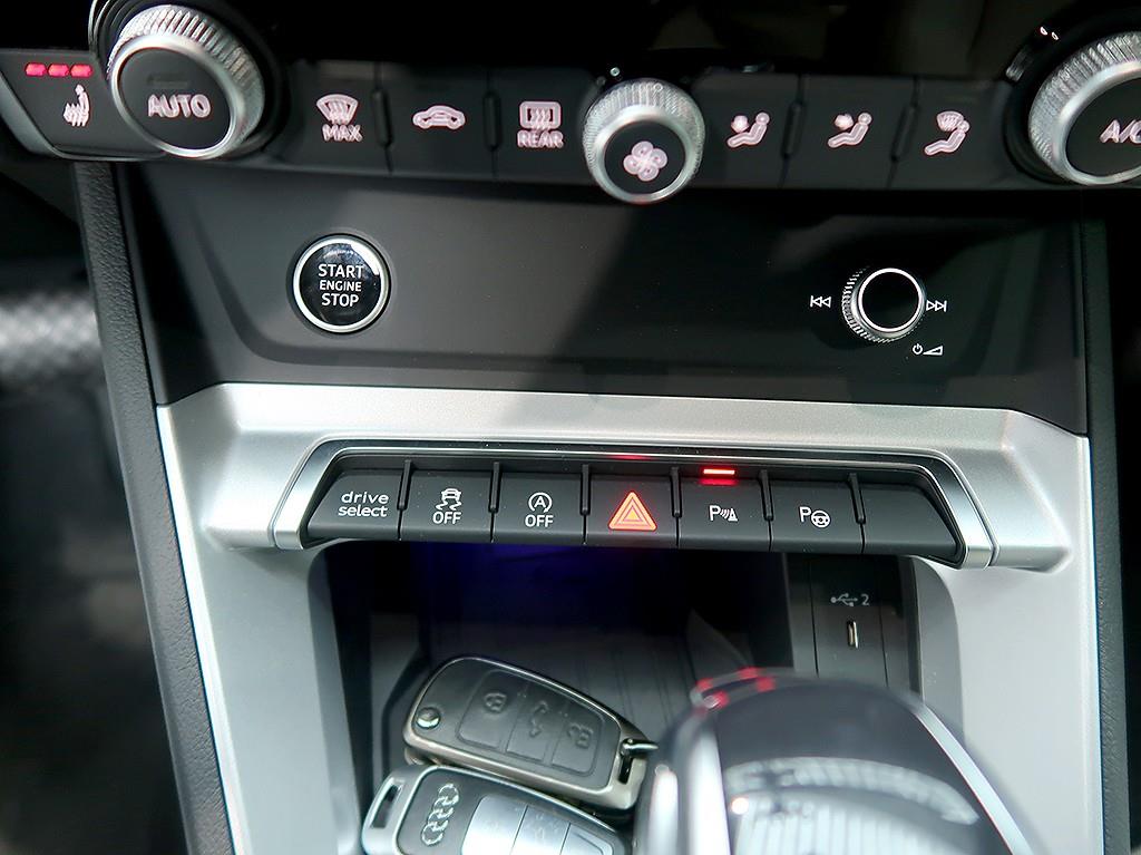 [아우디] Q3 (F3) 40 TFSI 콰트로        (5인승) - 이미지 17