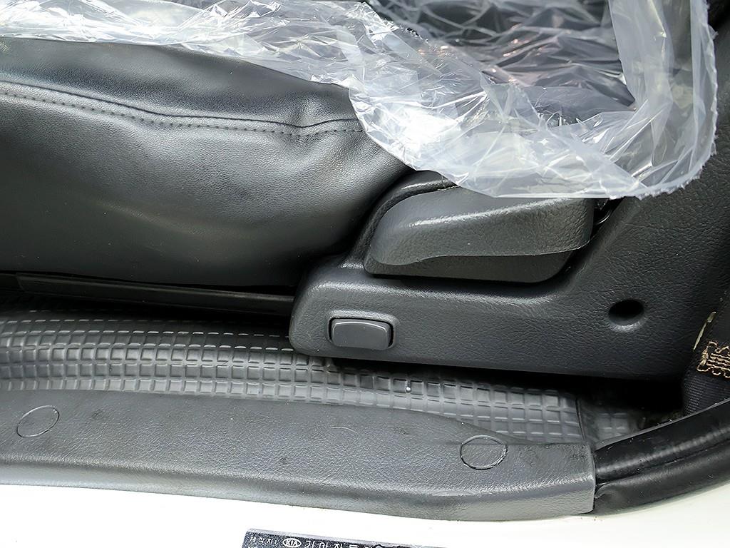 [소형화물] [냉동탑]봉고3 1.0톤/킹캡/초장축/(CRDi)        (3인승 /1톤) - 이미지 19