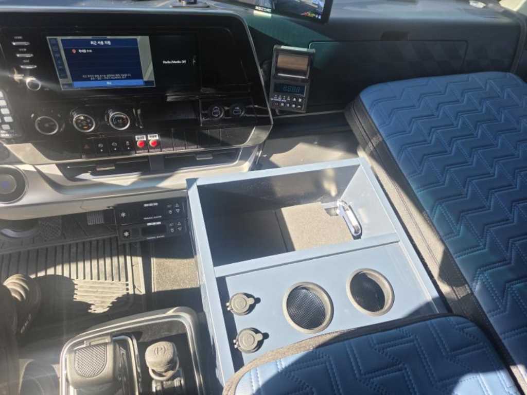 타타대우 더쎈 냉동탑차 - 이미지 9