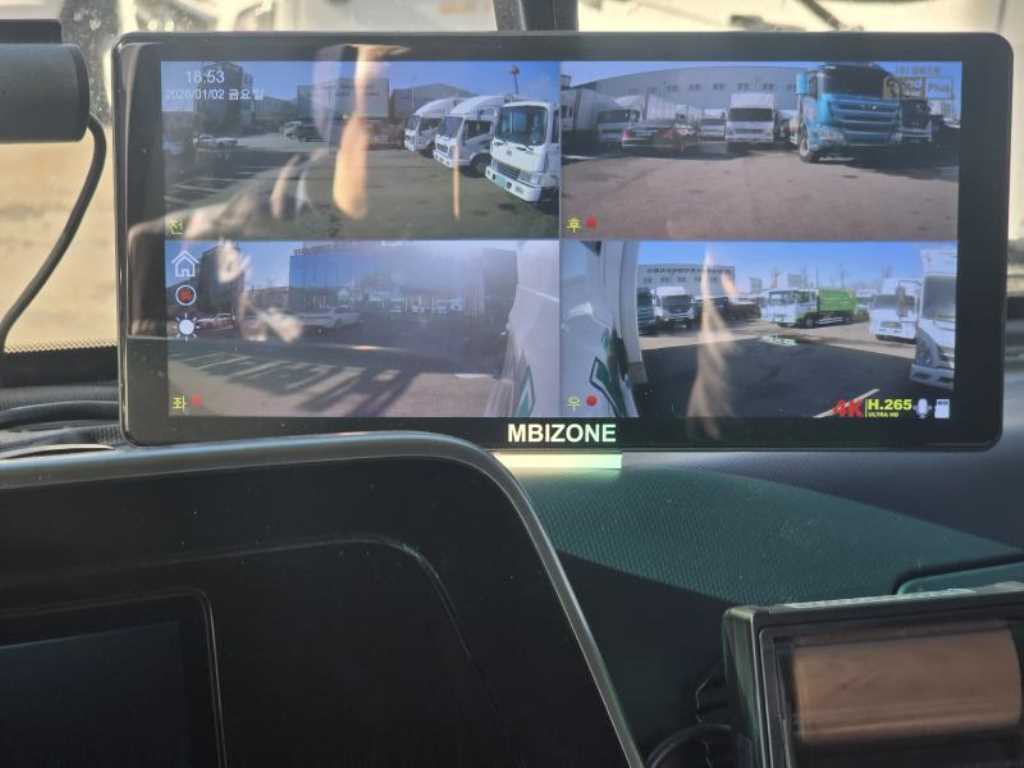 타타대우 더쎈 냉동탑차 - 이미지 11