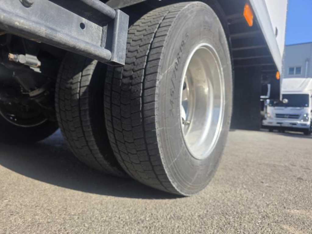 타타대우 더쎈 냉동탑차 - 이미지 16