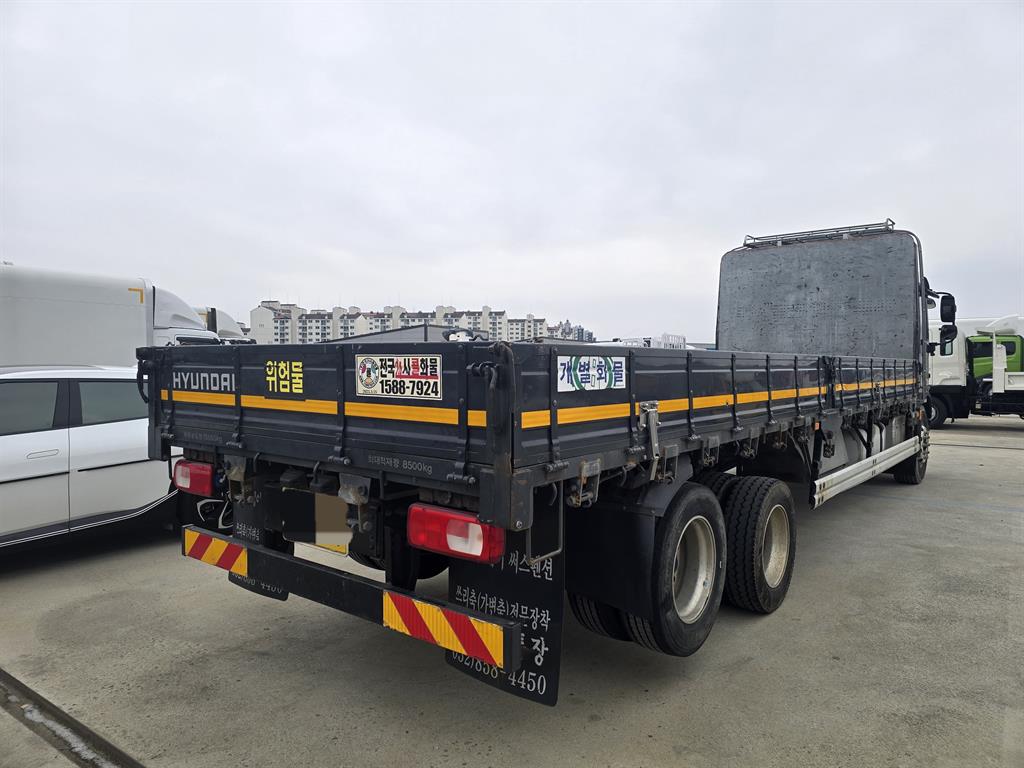 현대 파비스 8.5톤 프레스티지 극초장축 플러스 - 이미지 2