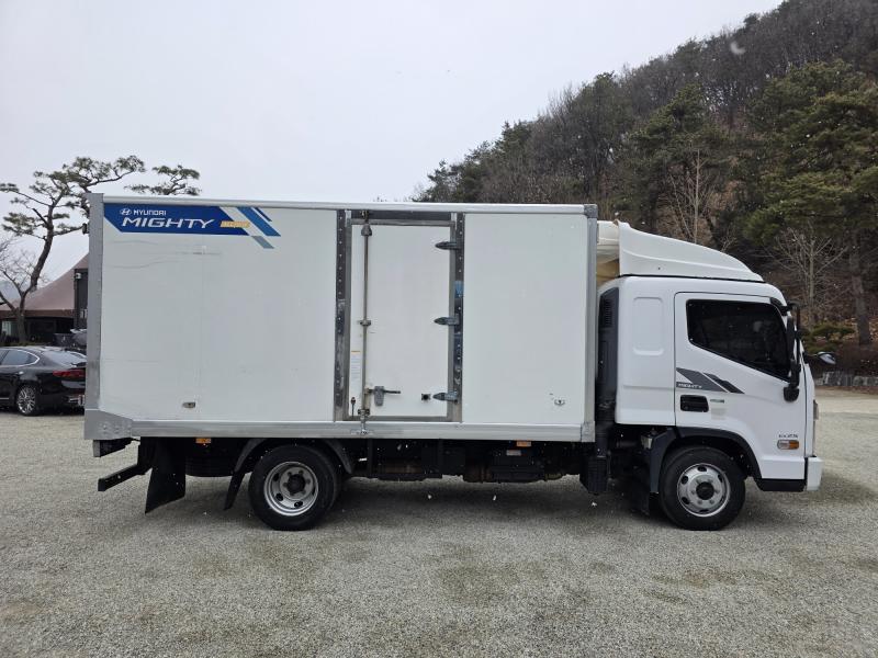현대 올 뉴마이티 냉동탑차 2.5톤 - 이미지 5