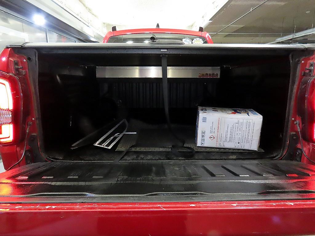 KG모빌리티(쌍용) 더 뉴렉스턴 스포츠 칸 2.2 4WD 프레스티지 - 이미지 19