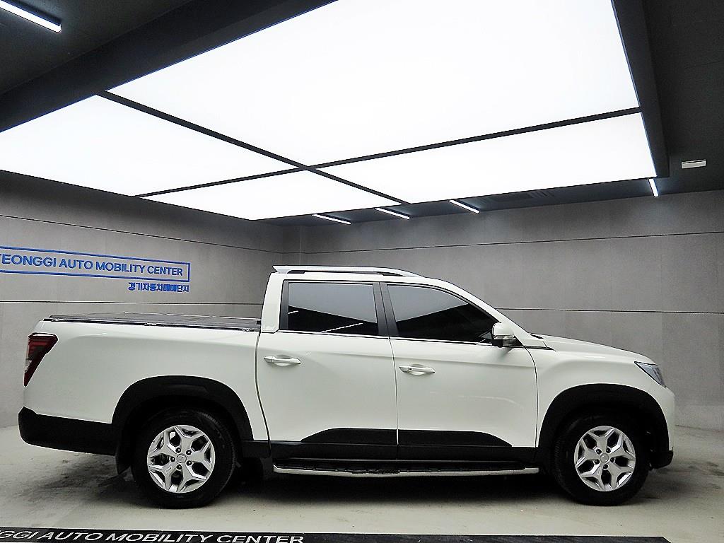 KG모빌리티(쌍용) 더 뉴렉스턴 스포츠 칸 2.2 4WD 프레스티지 - 이미지 17