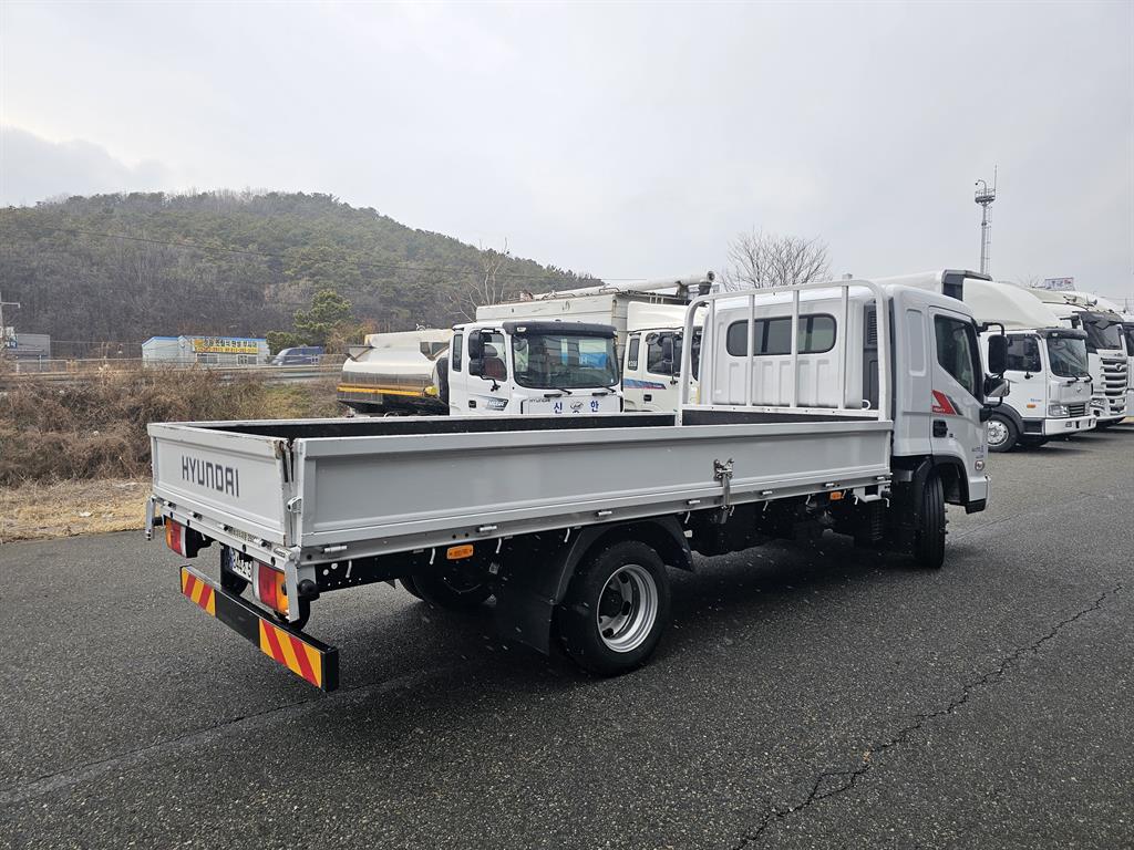 현대 올 뉴마이티 2.5톤 슈퍼캡 장축저상 - 이미지 17