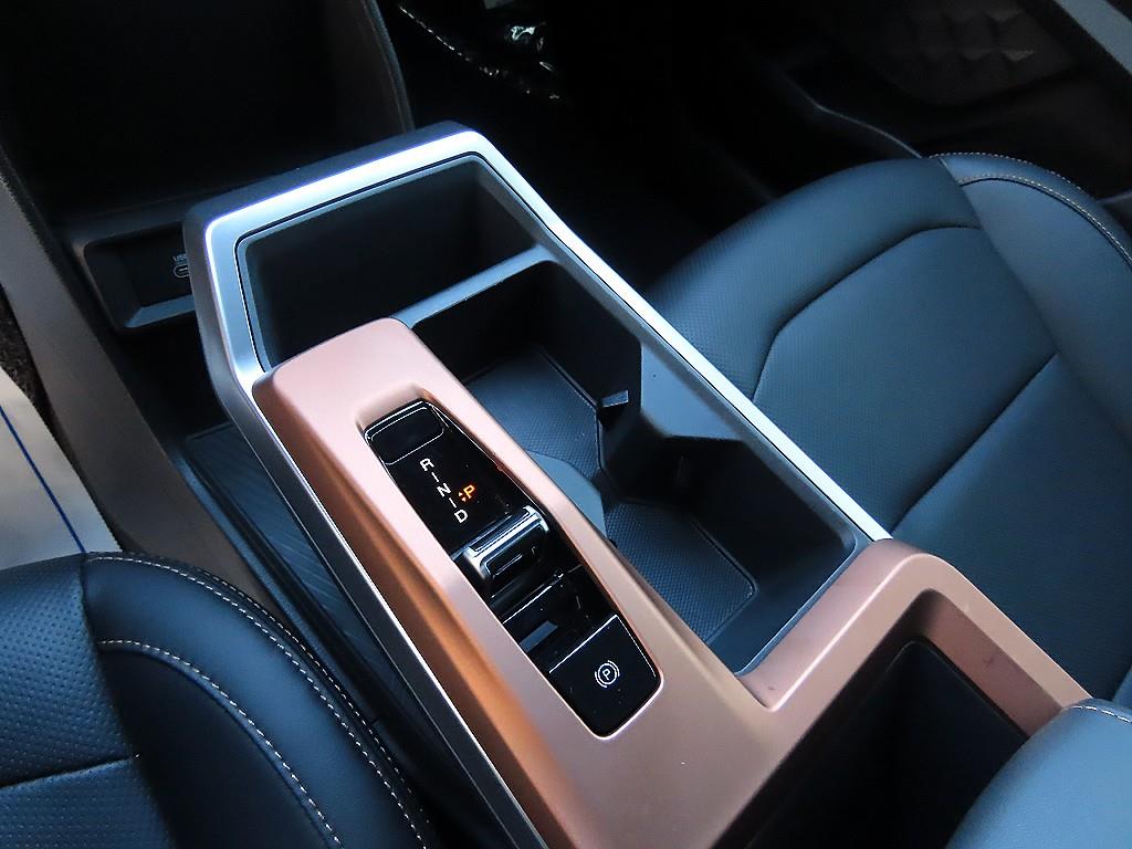 KG모빌리티(쌍용) 더 뉴토레스 1.5 GDI-T 밴 2WD TV5 - 이미지 8