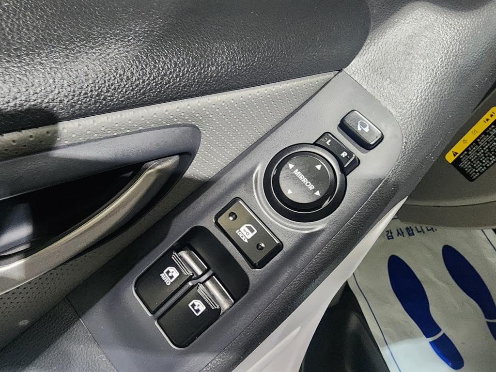 현대 더 뉴그랜드스타렉스 3인승 디젤 밴 스마트 - 이미지 10