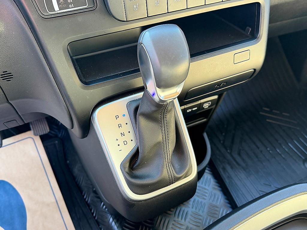 현대 스타리아 3.5 LPG 카고 5인승 모던 - 이미지 2