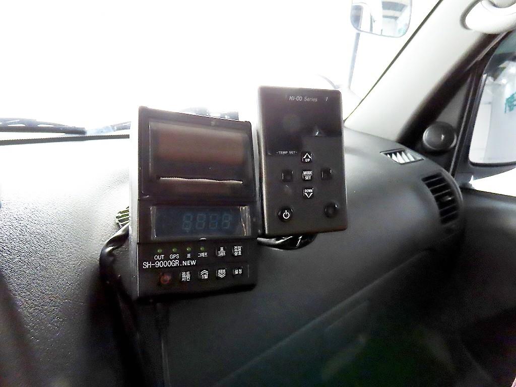 기아 더 뉴봉고Ⅲ화물 냉동탑차 LPI 1.2톤 표준형 - 이미지 14