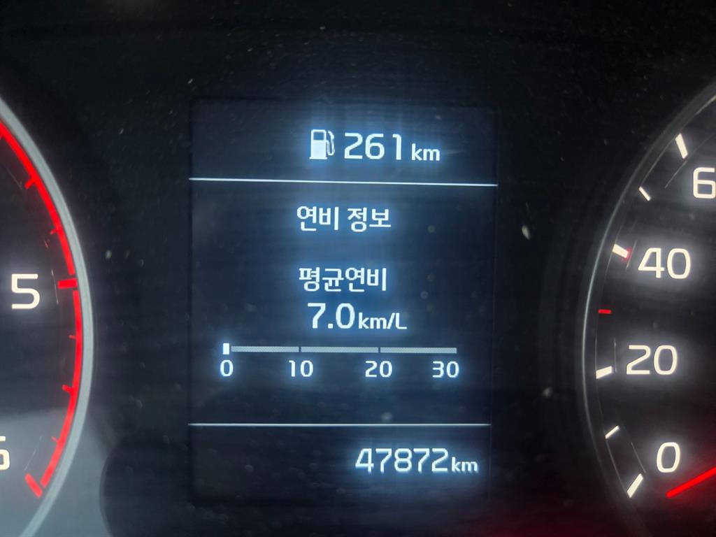 한국쓰리축 카고 1.1톤 롱바디 - 이미지 9