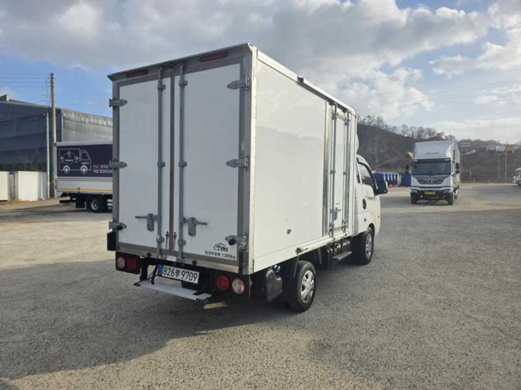 기아 더 뉴봉고Ⅲ화물 냉동탑차 플러스형 - 이미지 15