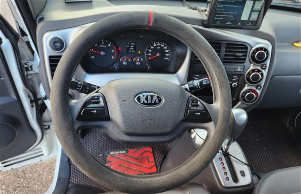 기아 봉고Ⅲ화물 내장탑차 1톤 킹캡 - 이미지 4