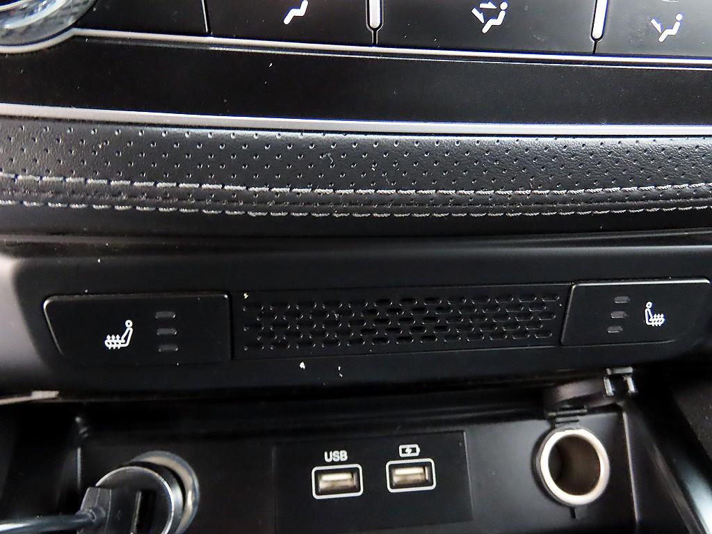 KG모빌리티(쌍용) 더 뉴렉스턴 스포츠 칸 2.2 4WD 와일드