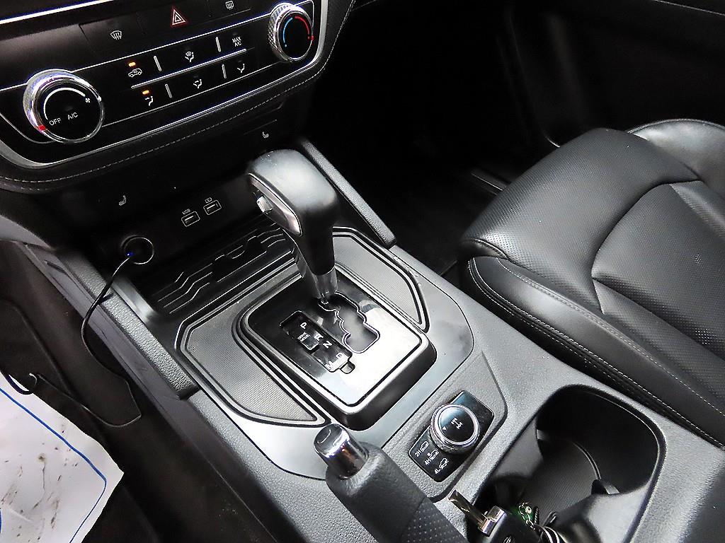 KG모빌리티(쌍용) 더 뉴렉스턴 스포츠 칸 2.2 4WD 와일드 - 이미지 4