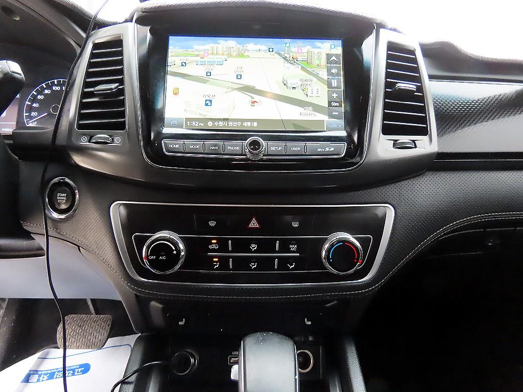 KG모빌리티(쌍용) 더 뉴렉스턴 스포츠 칸 2.2 4WD 와일드 - 이미지 11