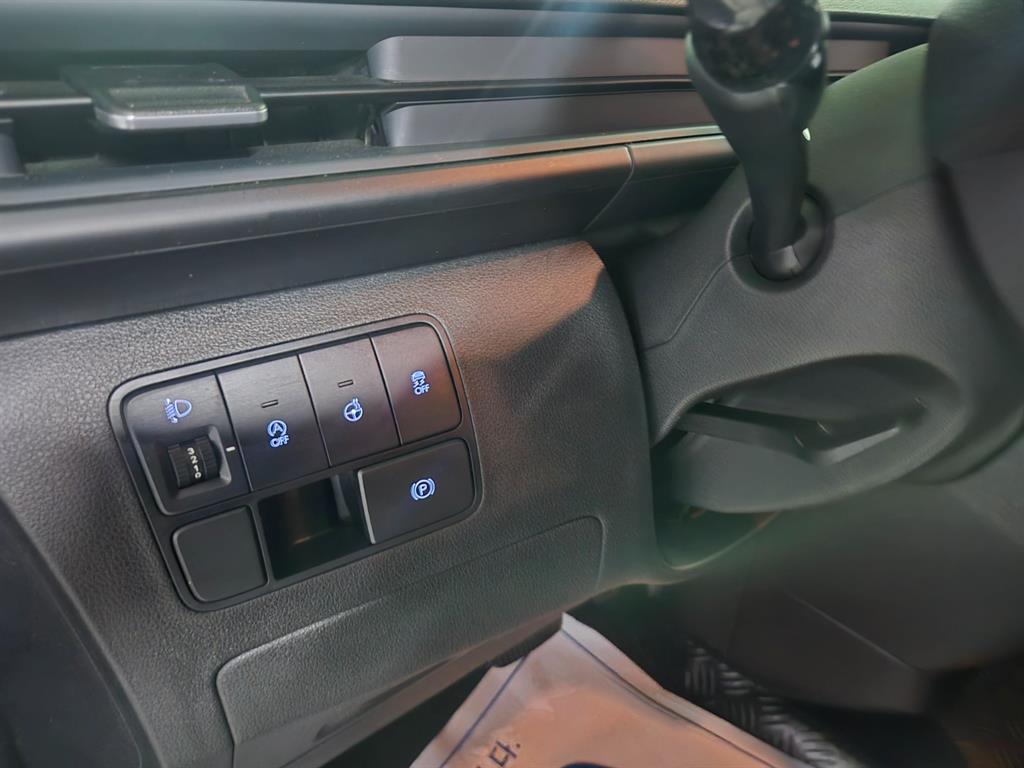 현대 스타리아 2.2 디젤 카고 5인승 모던 - 이미지 4