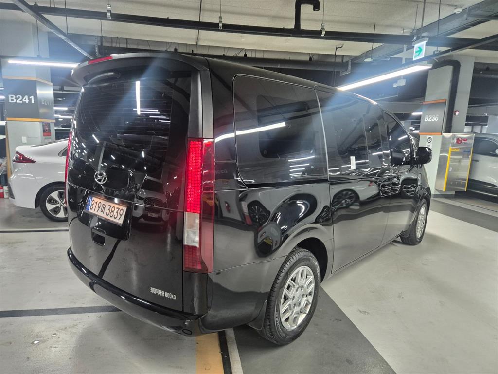 현대 스타리아 2.2 디젤 카고 5인승 모던 - 이미지 18