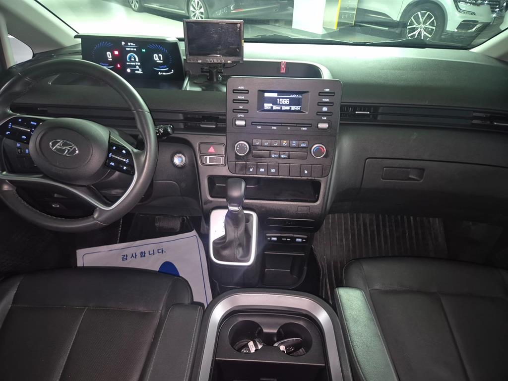 현대 스타리아 2.2 디젤 카고 5인승 모던 - 이미지 17