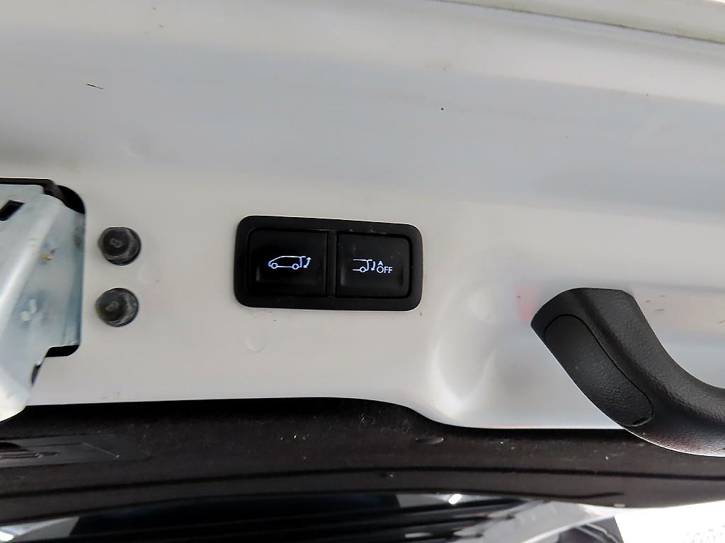 현대 스타리아 3.5 LPG 카고 3인승 모던 - 이미지 9