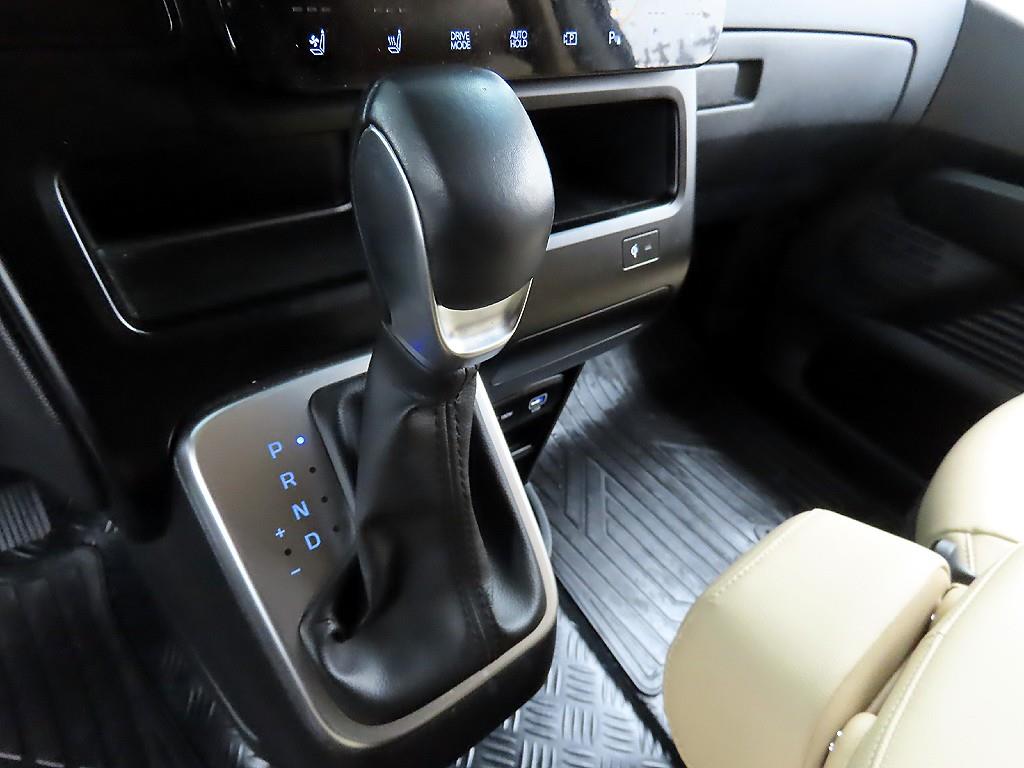 현대 스타리아 3.5 LPG 카고 3인승 모던 - 이미지 14