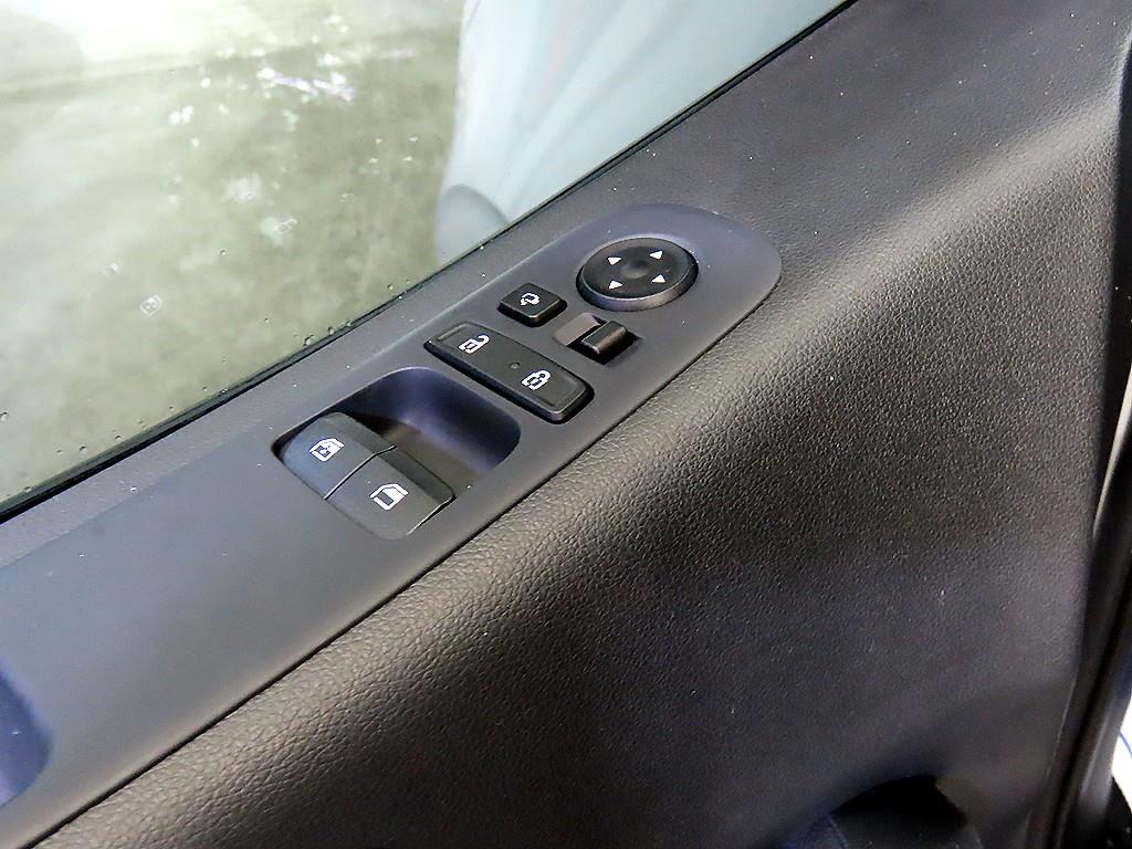 현대 스타리아 2.2 디젤 카고 5인승 모던 - 이미지 16