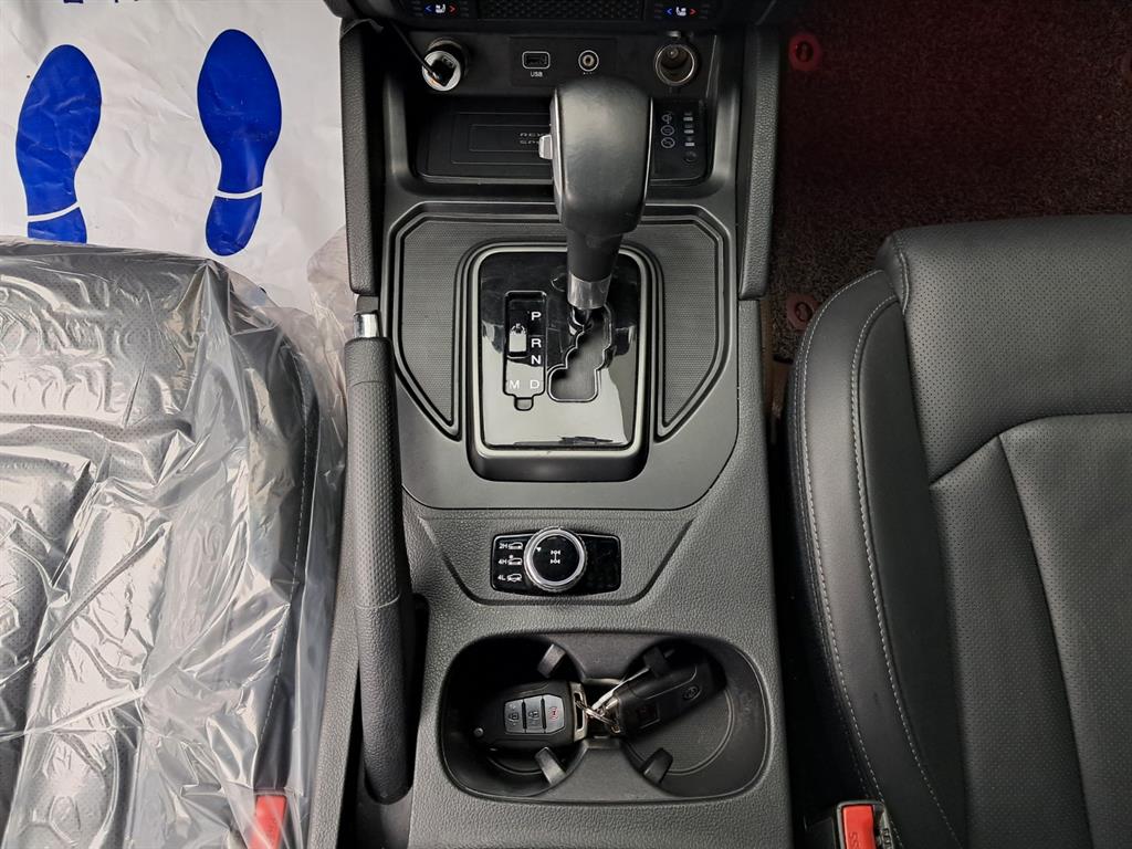 KG모빌리티(쌍용) 더 뉴렉스턴 스포츠 칸 2.2 4WD 프레스티지 - 이미지 12