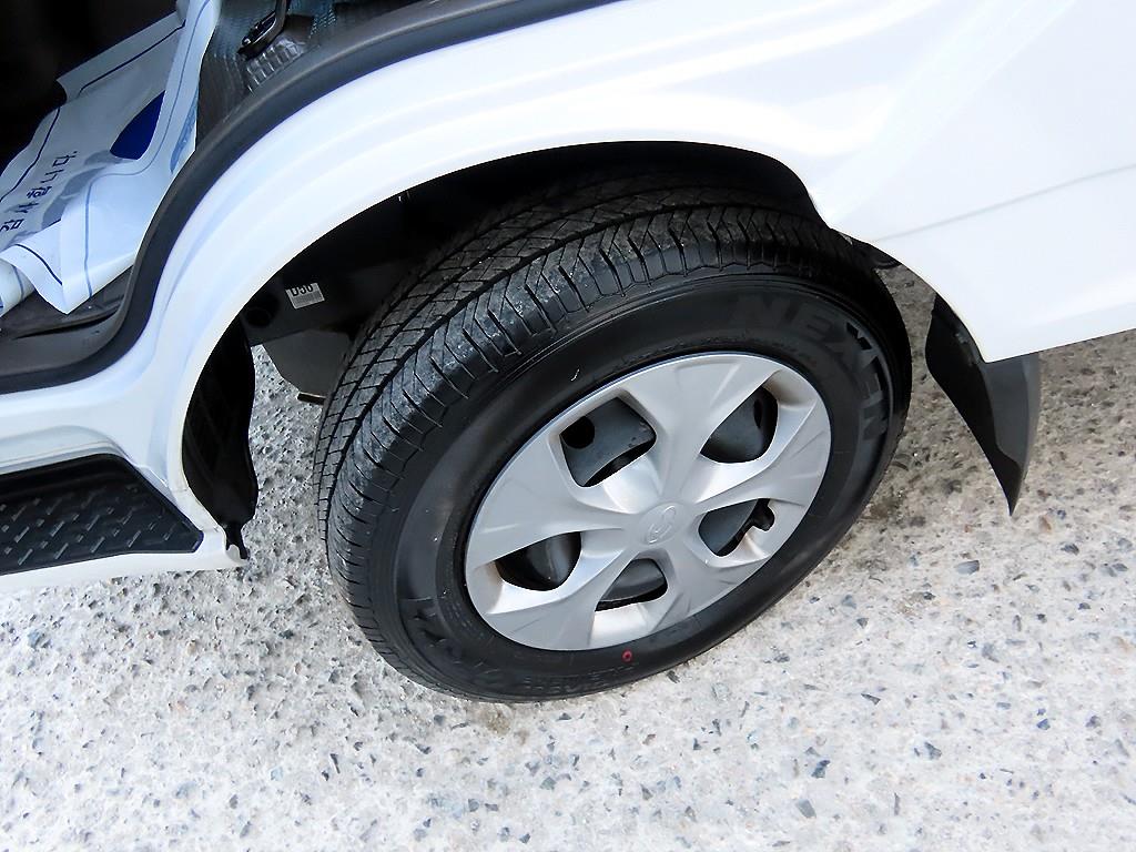 현대 포터II 내장탑차 LPG 슈퍼캡 - 이미지 18