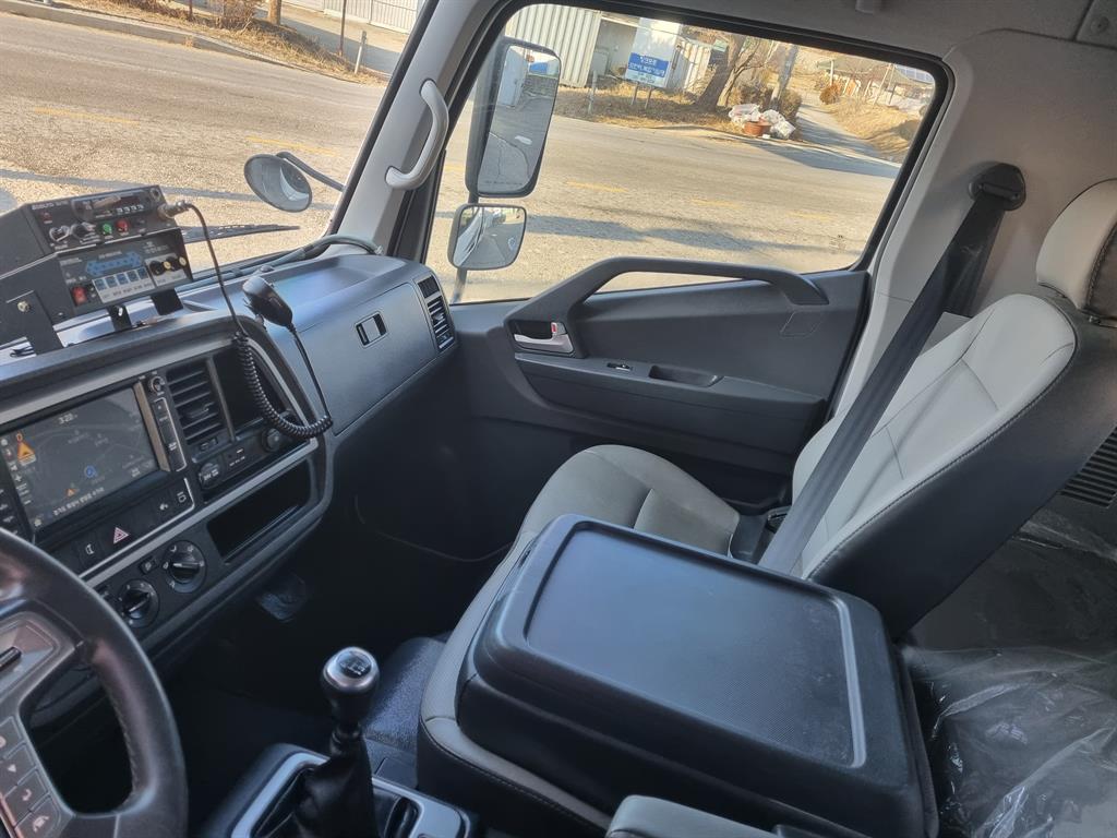 현대 올 뉴마이티 2.5톤 슈퍼캡 장축고상 - 이미지 3