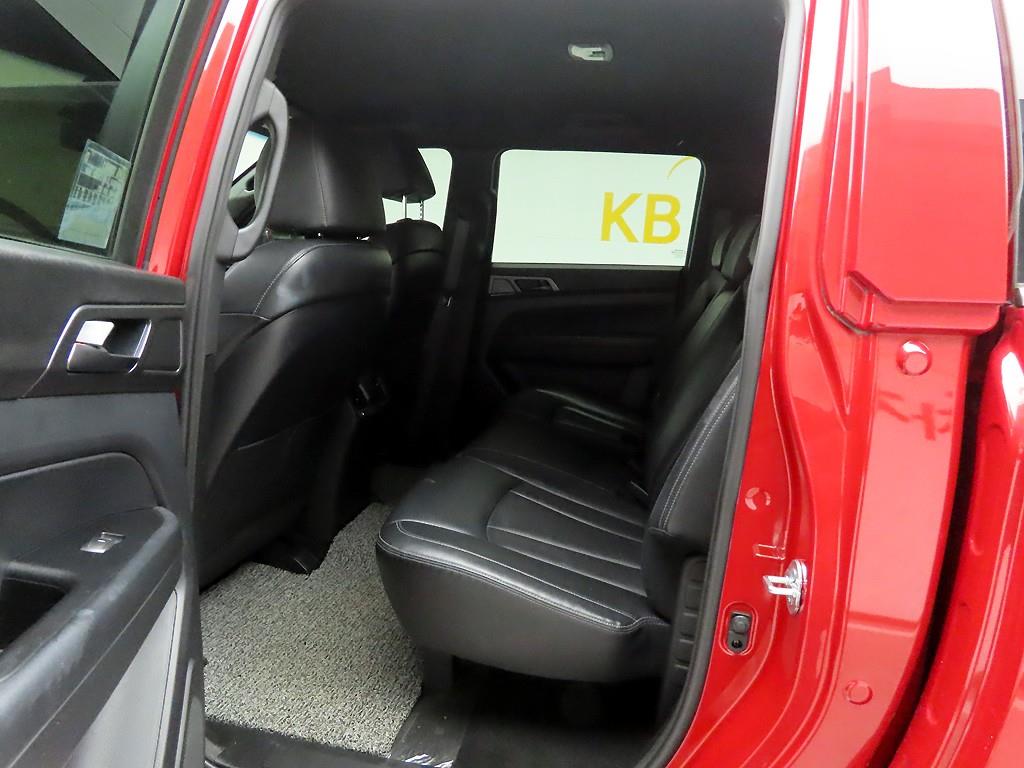 KG모빌리티(쌍용) 더 뉴렉스턴 스포츠 칸 2.2 4WD 프레스티지 - 이미지 12