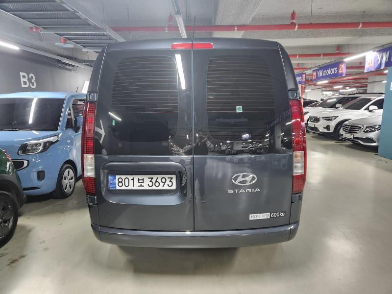 현대 스타리아 2.2 디젤 카고 5인승 모던