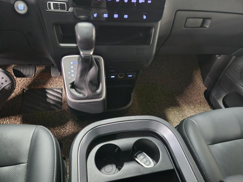 현대 스타리아 2.2 디젤 카고 5인승 모던 - 이미지 15