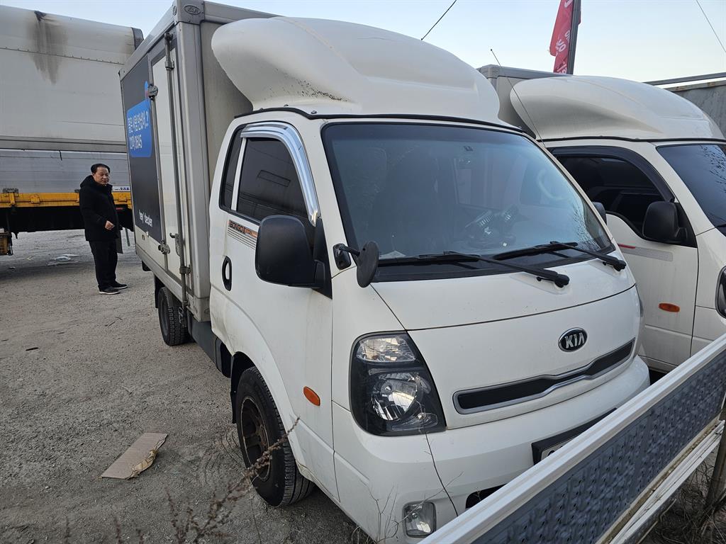 기아 봉고Ⅲ화물 내장탑차 1톤 킹캡 - 이미지 4