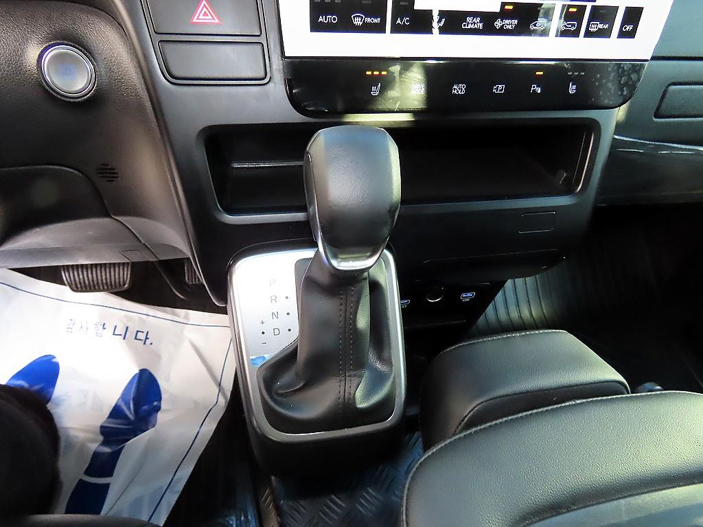 현대 스타리아 하이브리드 1.6 HEV 투어러 11인승 모던 - 이미지 11