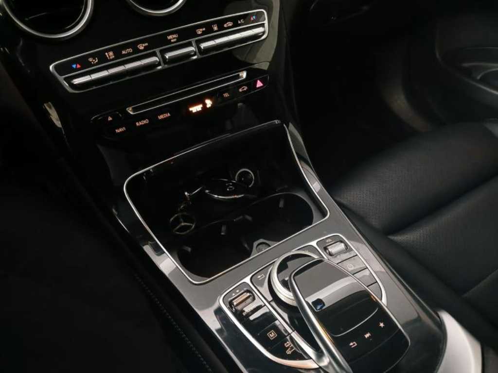 벤츠 GLC클래스 GLC 350e 4매틱 프리미엄 - 이미지 19