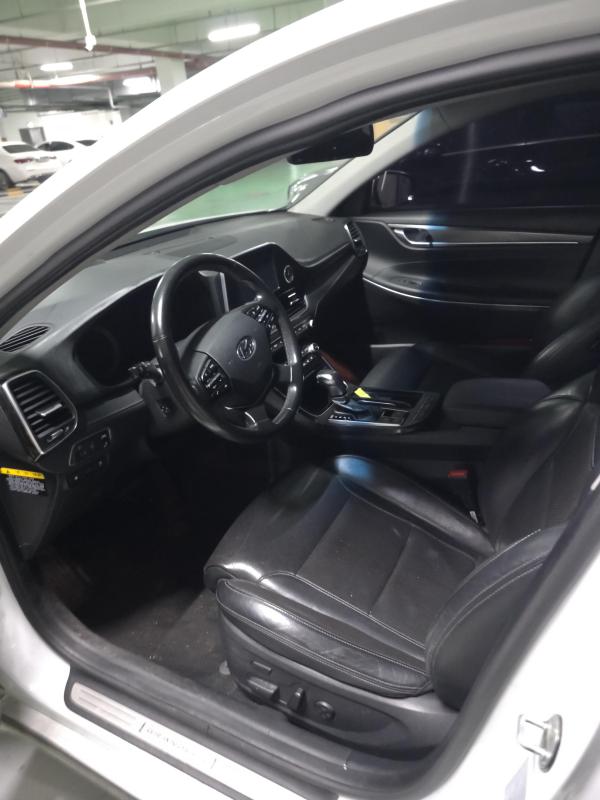 현대 그랜저IG 2.2 디젤 프리미엄 스페셜 - 이미지 15