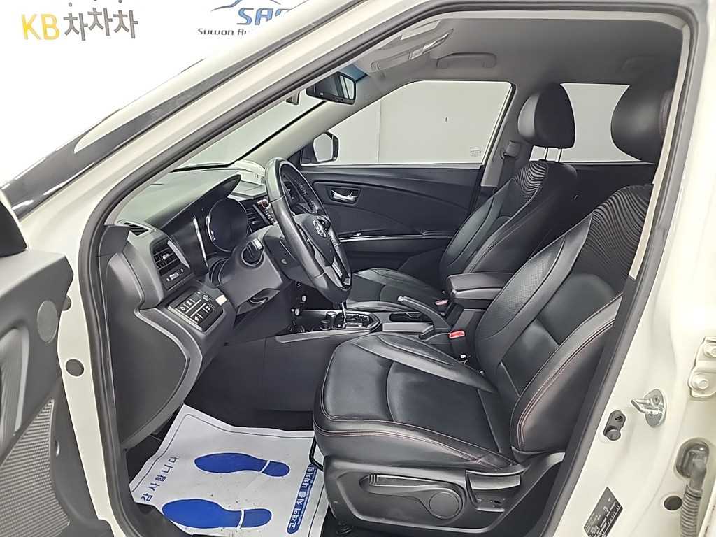 KG모빌리티(쌍용) 티볼리 에어 디젤 2WD RX - 이미지 15