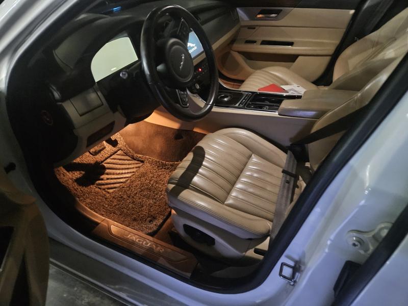 재규어 XF(2세대) 2.0 20d AWD 포트폴리오 - 이미지 9