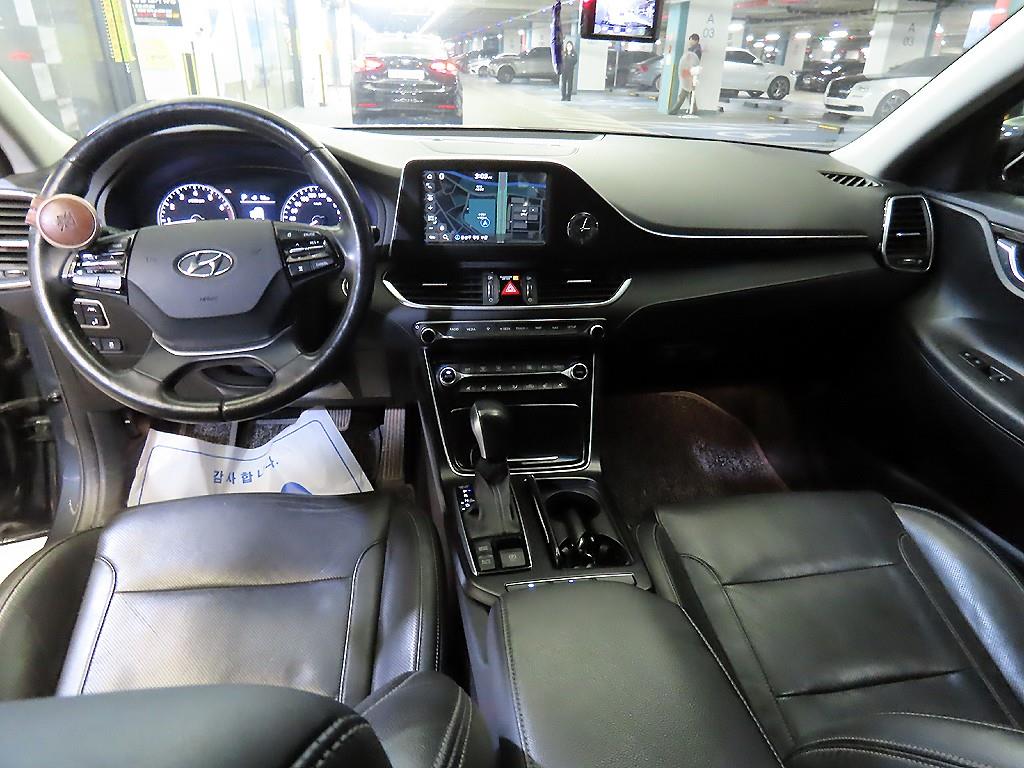 현대 그랜저IG 2.4 GDi 프리미엄 - 이미지 11