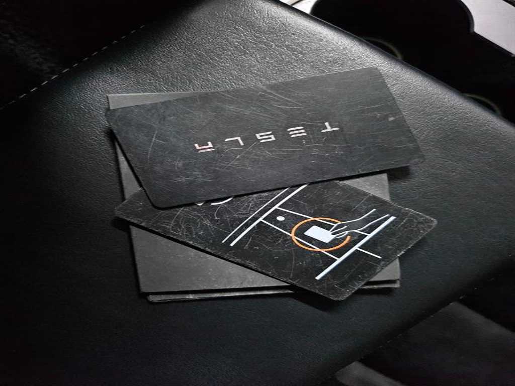 테슬라 모델 Y RWD 스탠다드 레인지 - 이미지 11