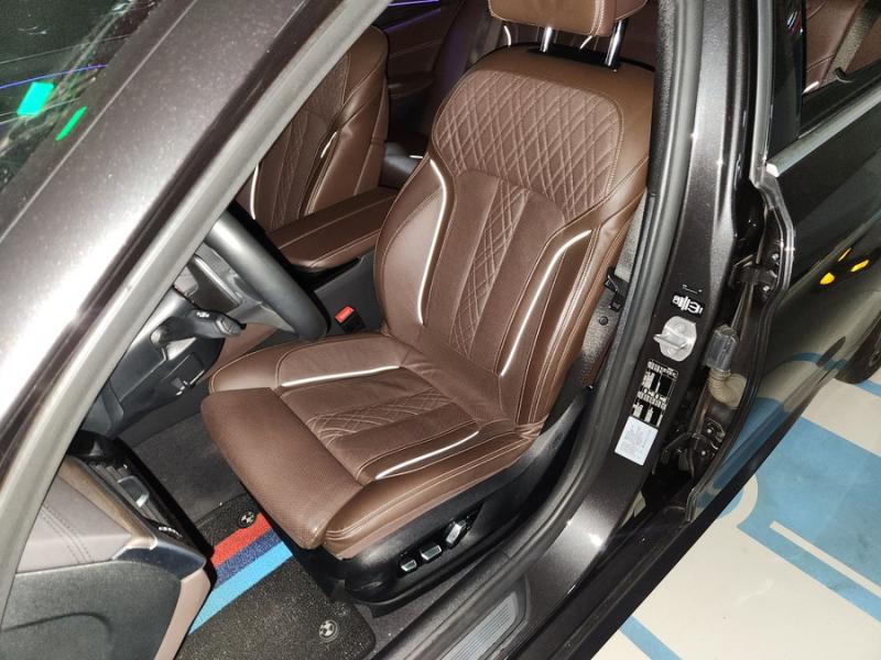 BMW 5시리즈(7세대) 530i M스포츠팩 플러스