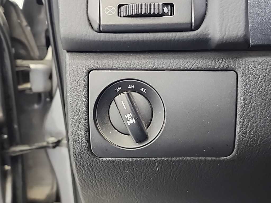 KG모빌리티(쌍용) 렉스턴W 2.0 4WD RX7 럭셔리 - 이미지 11