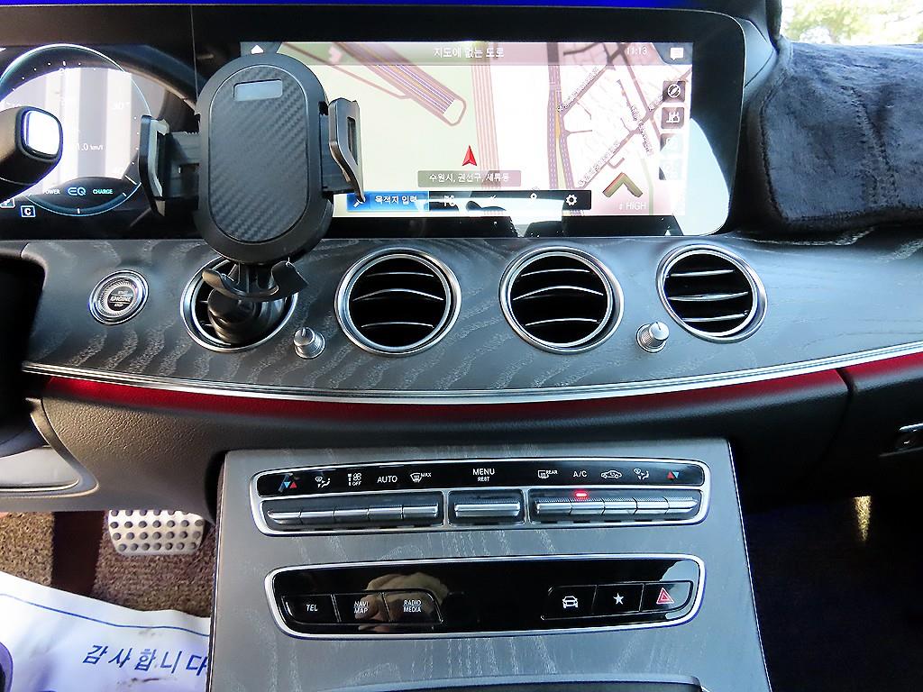 벤츠 E클래스(5세대) E350 4매틱 AMG 라인 - 이미지 17