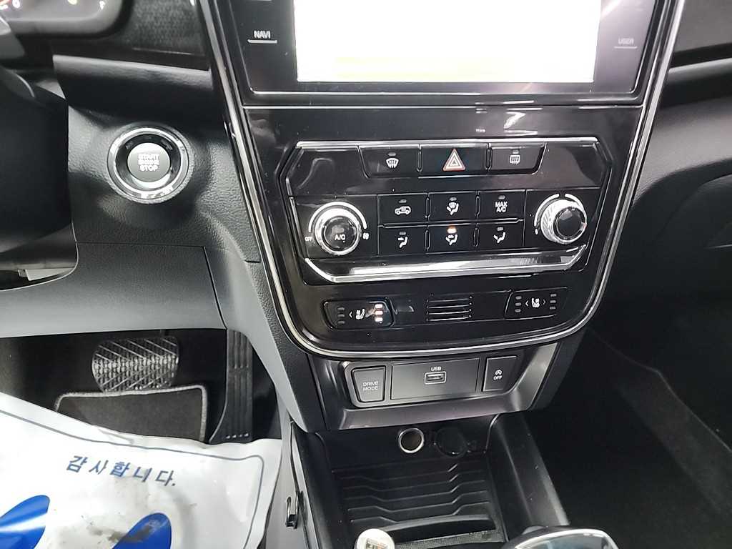 KG모빌리티(쌍용) 베리 뉴 티볼리 1.5 가솔린 2WD V3 - 이미지 8