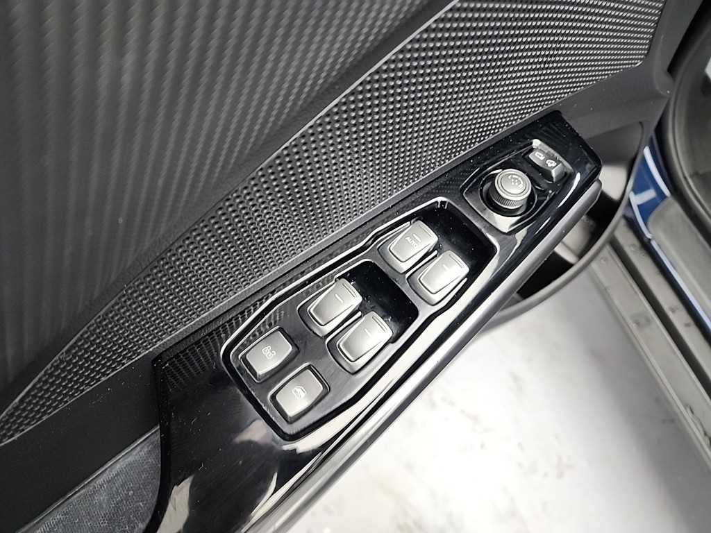 KG모빌리티(쌍용) 베리 뉴 티볼리 1.5 가솔린 2WD V3 - 이미지 13