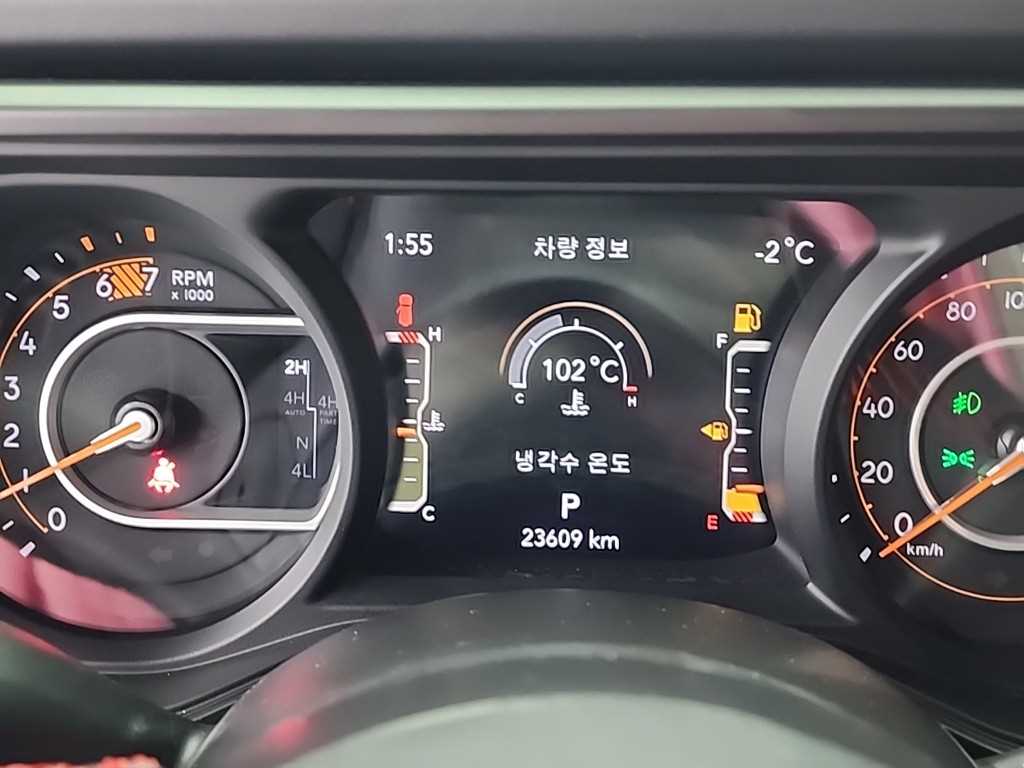 지프 랭글러(JL) 2.0 루비콘 4DR - 이미지 7