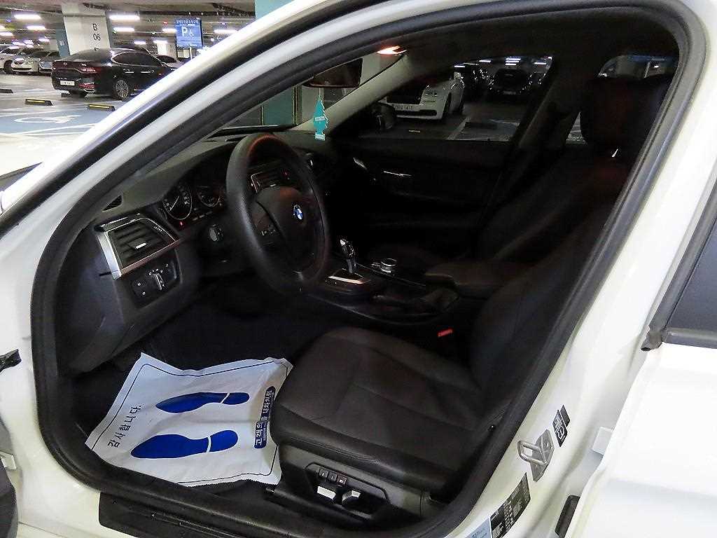 BMW 3시리즈(6세대) 320d ED 에디션 - 이미지 5