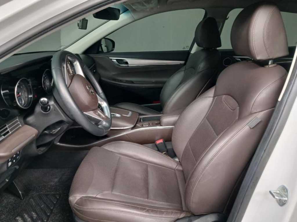 현대 더 뉴그랜저IG 가솔린 2.5 프리미엄 초이스 - 이미지 16