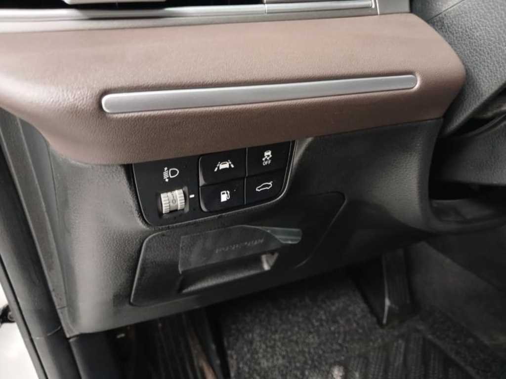 현대 더 뉴그랜저IG 가솔린 2.5 프리미엄 초이스 - 이미지 19